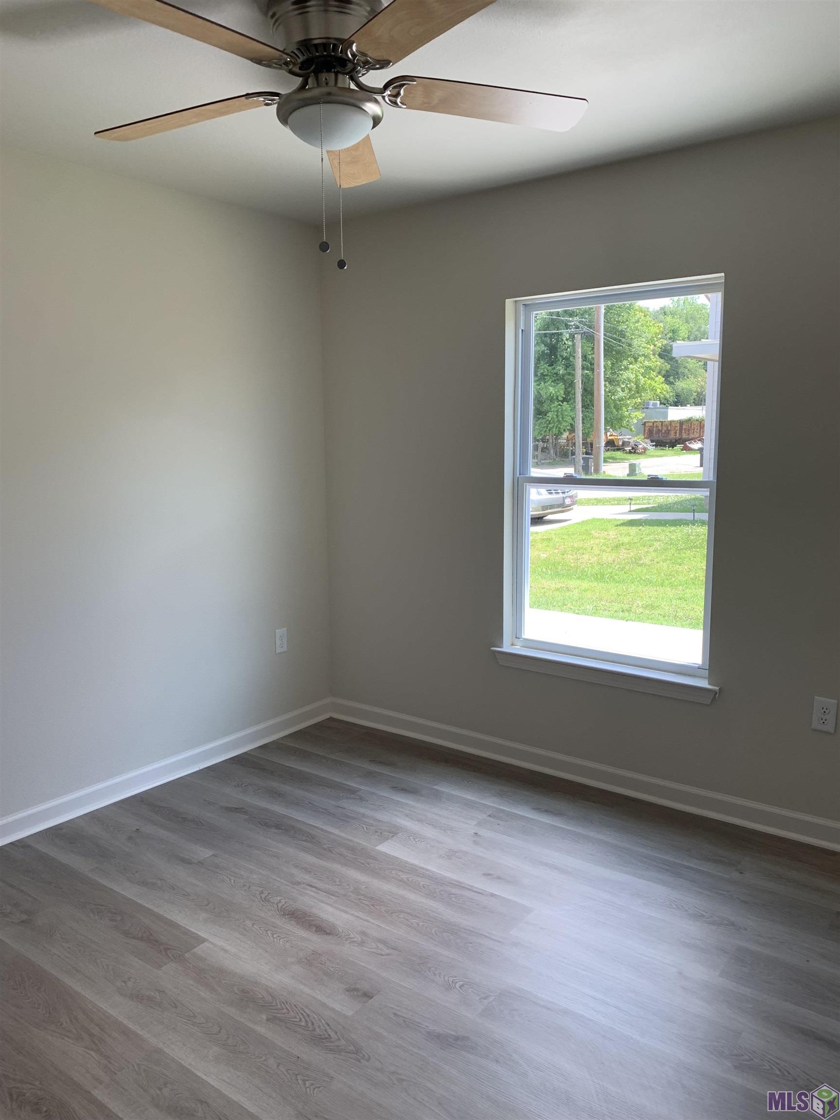 532 Live Oak Boulevard Baton Rouge, LA 70806 - Photo 7 of 11