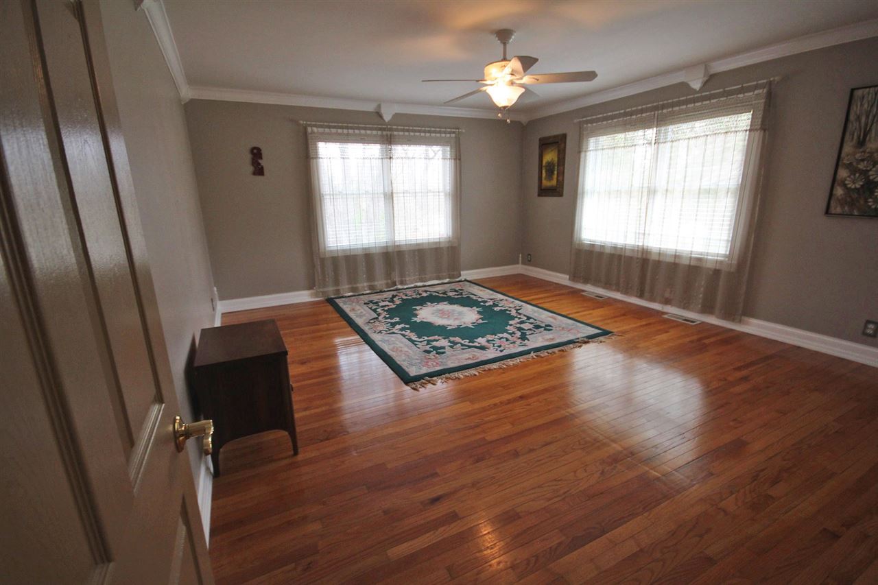 6601 Old State Road Evansville, IN 47710 - Photo 17 of 25 Gallery Image 17