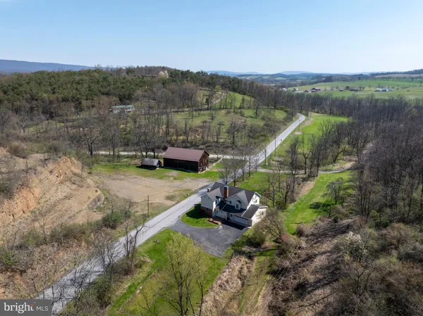 $1,200,000 | 5859 Bethel Road, Alexandria, PA 16611