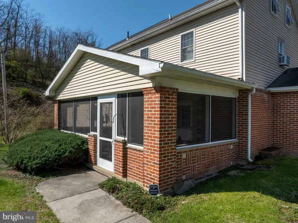 $1,200,000 | 5859 Bethel Road, Alexandria, PA 16611