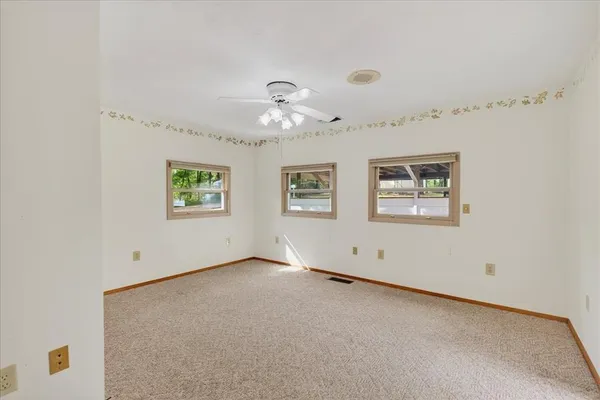 $350,000 | 102 Summerall Drive, Mabank, TX 75156