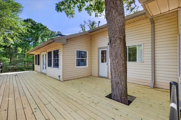 $350,000 | 102 Summerall Drive, Mabank, TX 75156