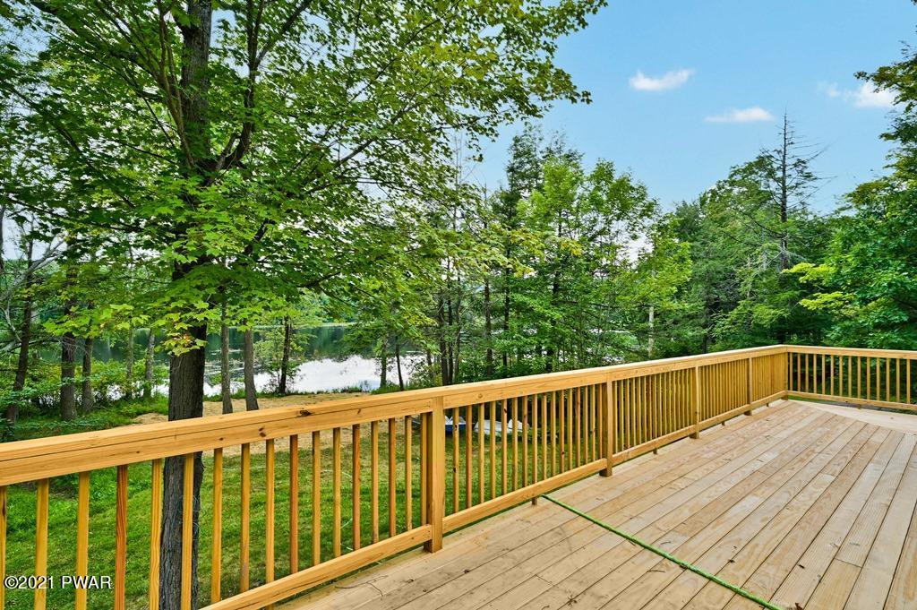 33 Oakview Lane Waymart, PA 18472 - Photo 3 of 65