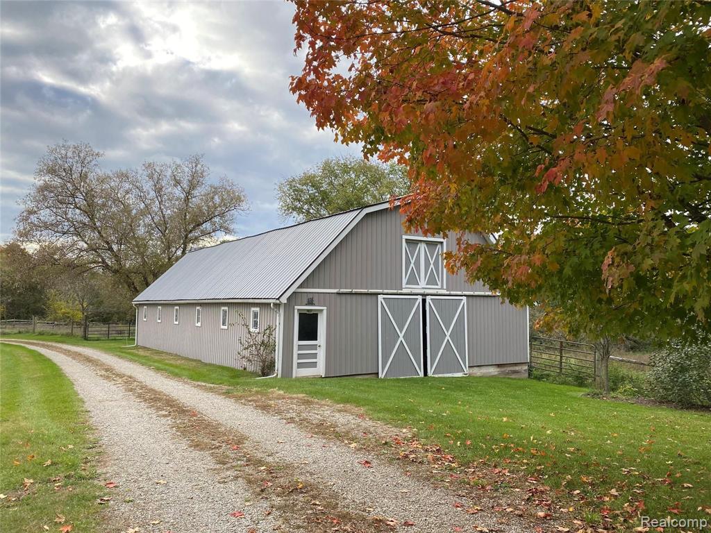 6025 Brighton Road Brighton, MI 48116 - Photo 39 of 45