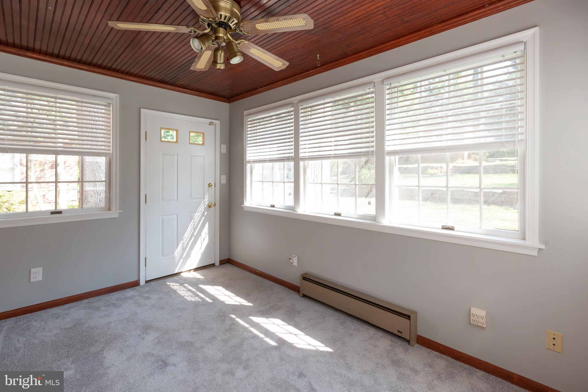 4023 Deepwood Road Baltimore, MD 21218 - Photo 14 of 42 Sunroom