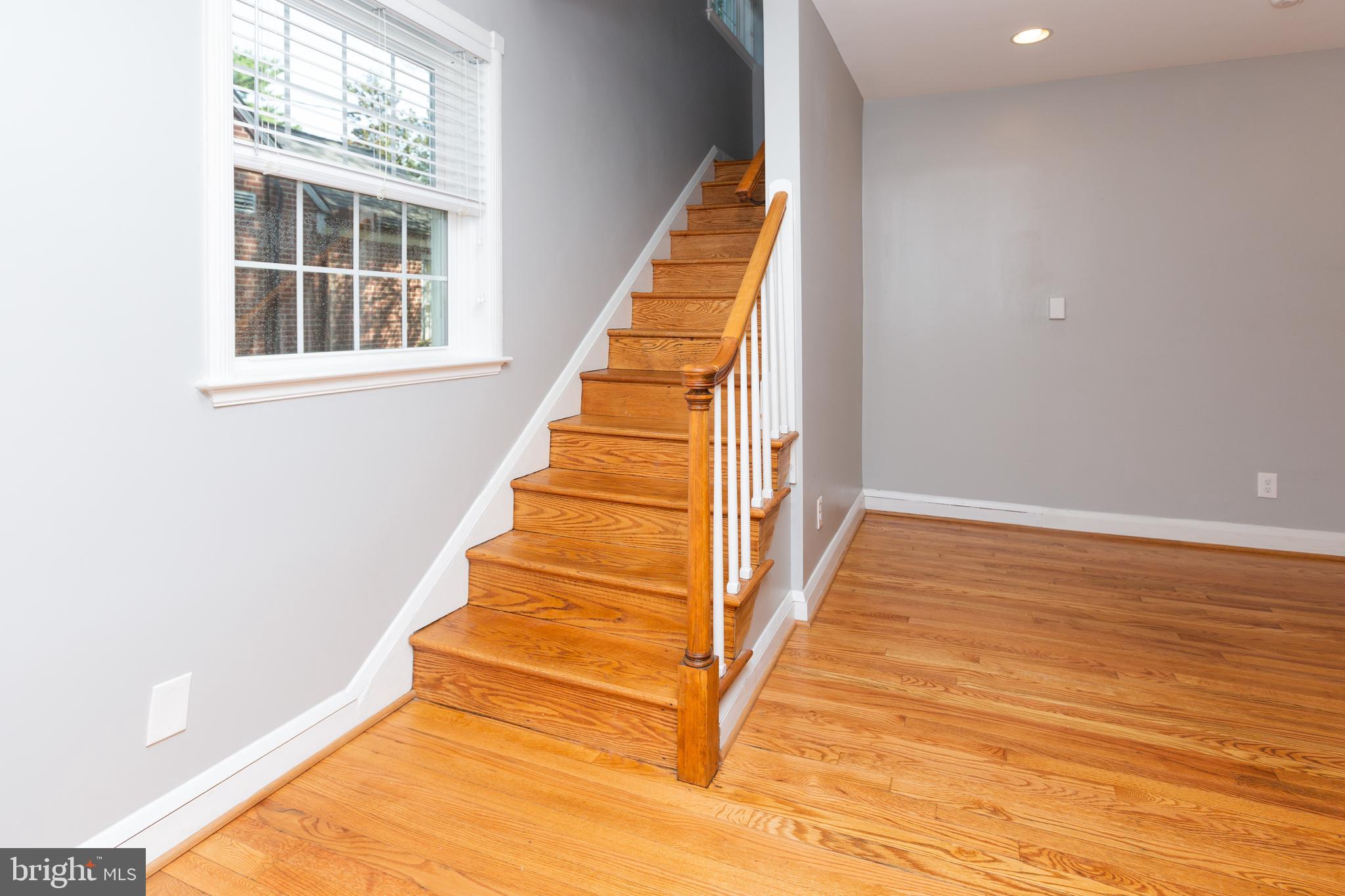 4023 Deepwood Road Baltimore, MD 21218 - Photo 4 of 42 Gallery Image 4