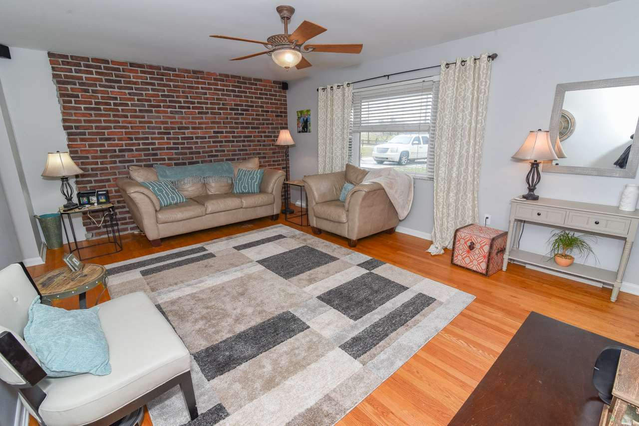 9731 Jerry Wright Road Alexandria, KY 41001 - Photo 7 of 28 Gallery Image 7