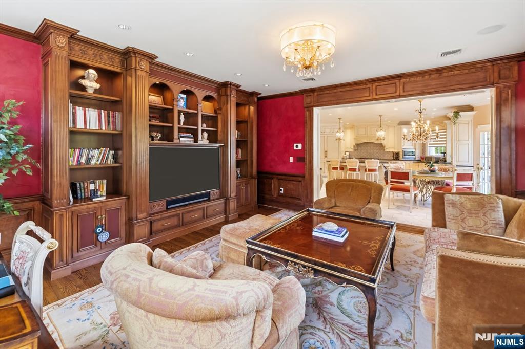 27 Roberts Road Englewood Cliffs, NJ 07632 - Photo 16 of 44