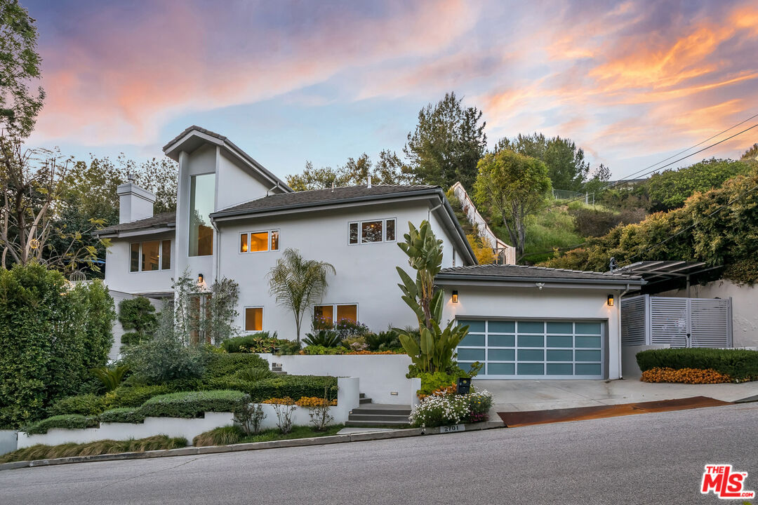 2701 Ellison Drive, Beverly Hills, CA 90210 Compass