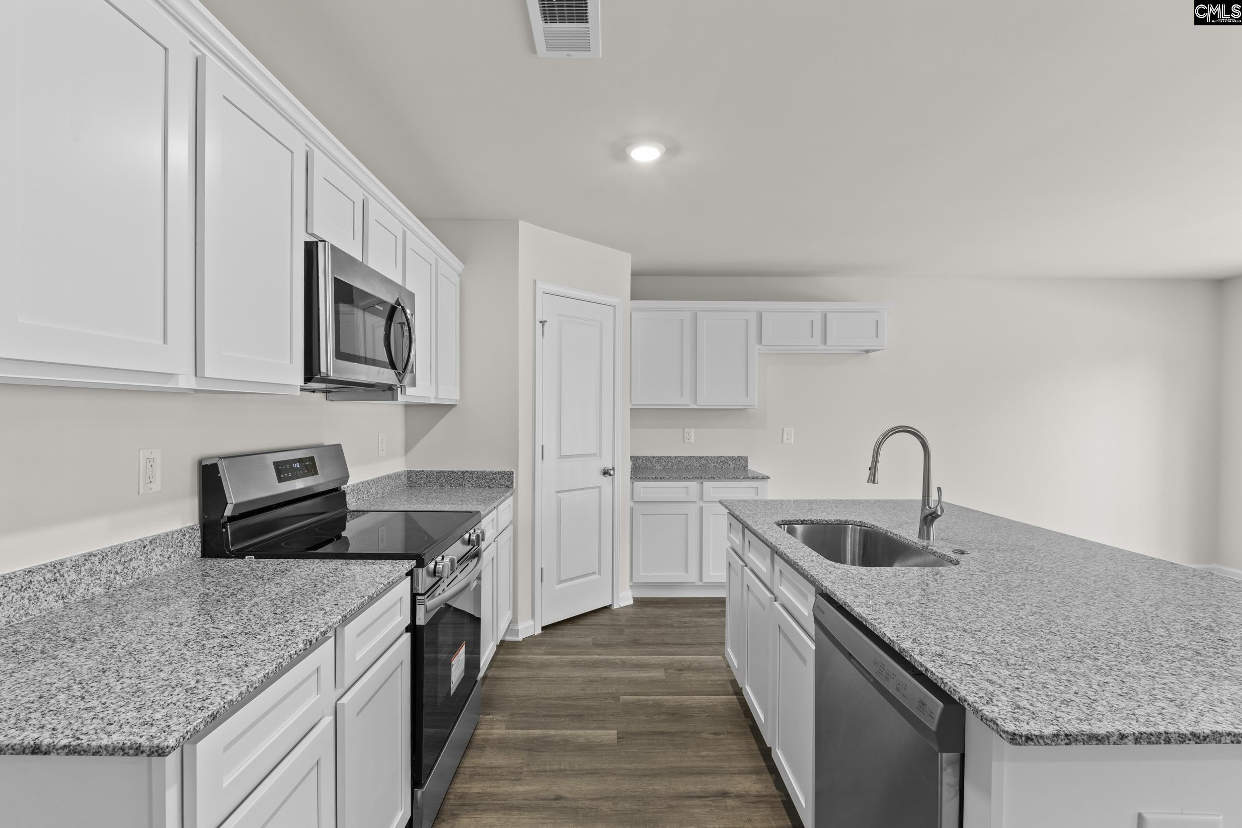 210 Governor Heyward Road Eastover, SC 29044 - Photo 8 of 29