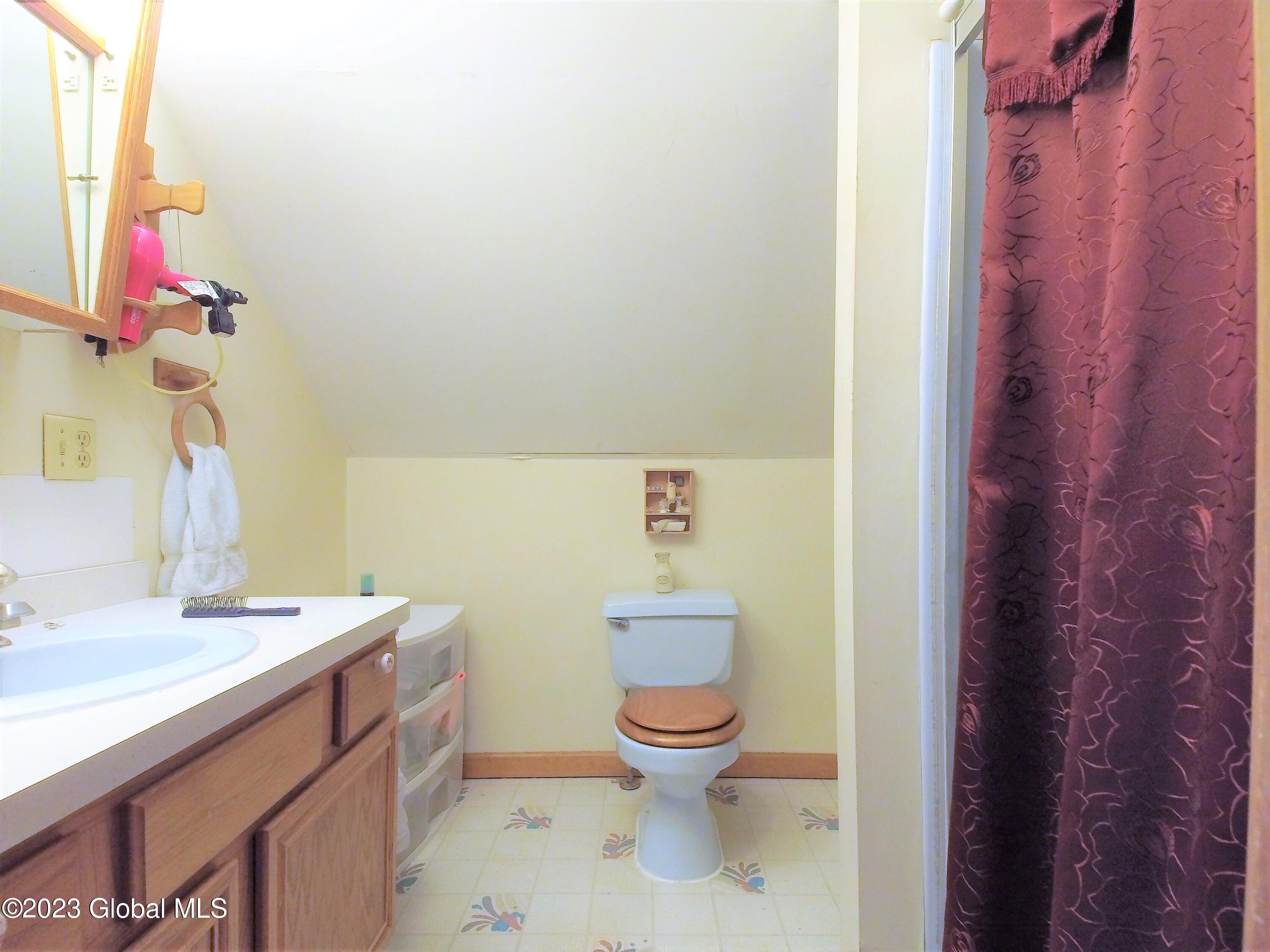 166 Hendee Road Kingsbury, NY 12839 - Photo 19 of 20 P00_0278