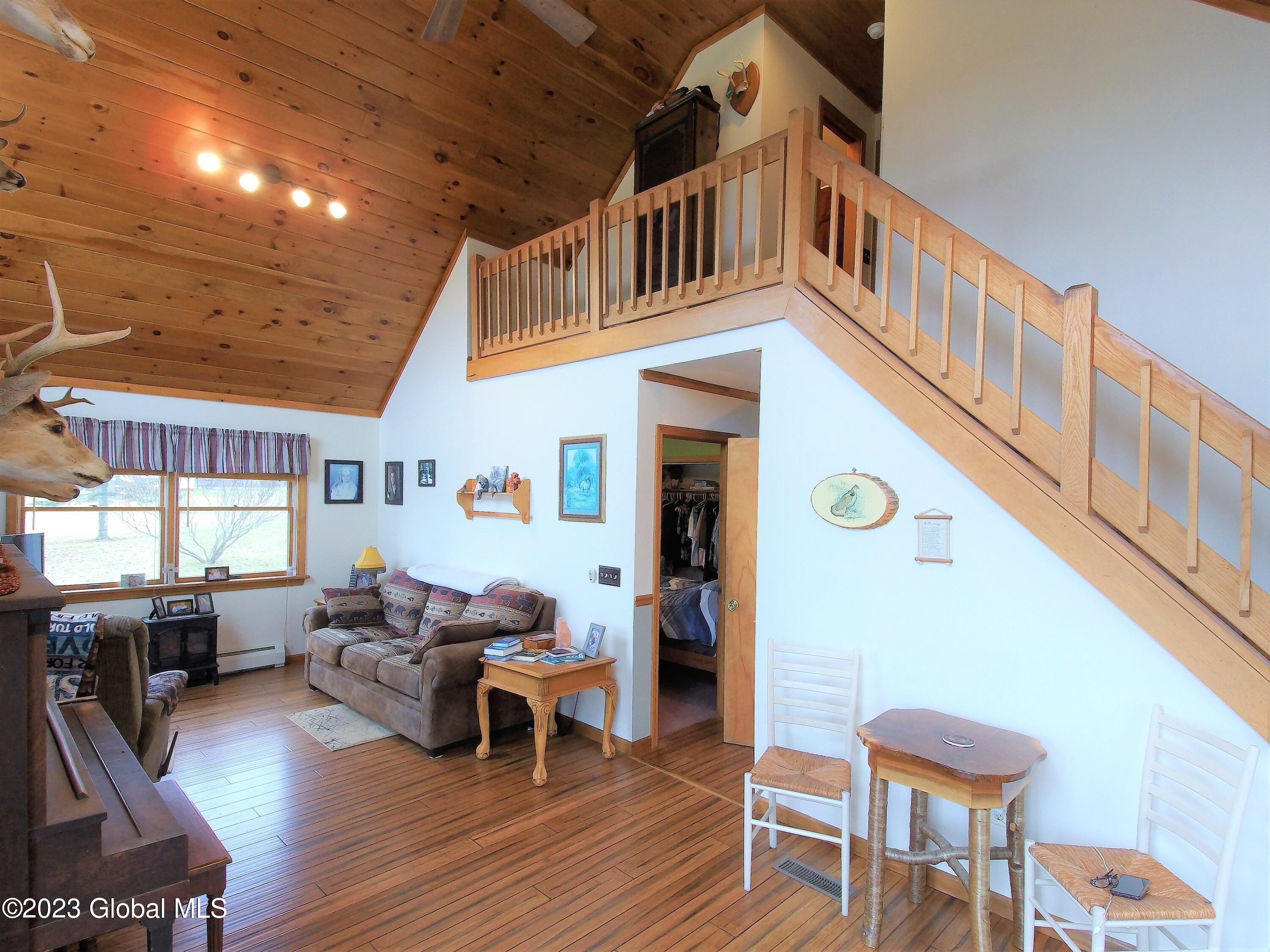 166 Hendee Road Kingsbury, NY 12839 - Photo 8 of 20 P00_0277