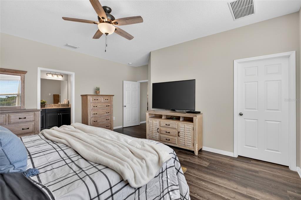 18428 Malinche Loop Spring Hill, FL 34610 - Photo 37 of 82