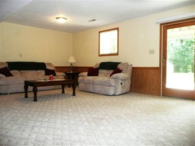 6513 North Post Oak Road Peoria, IL 61615 - Photo 11 of 15 Gallery Image 11