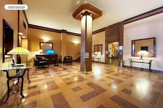 $735,000 | 590 West End Avenue, Unit 7B | Upper West Side