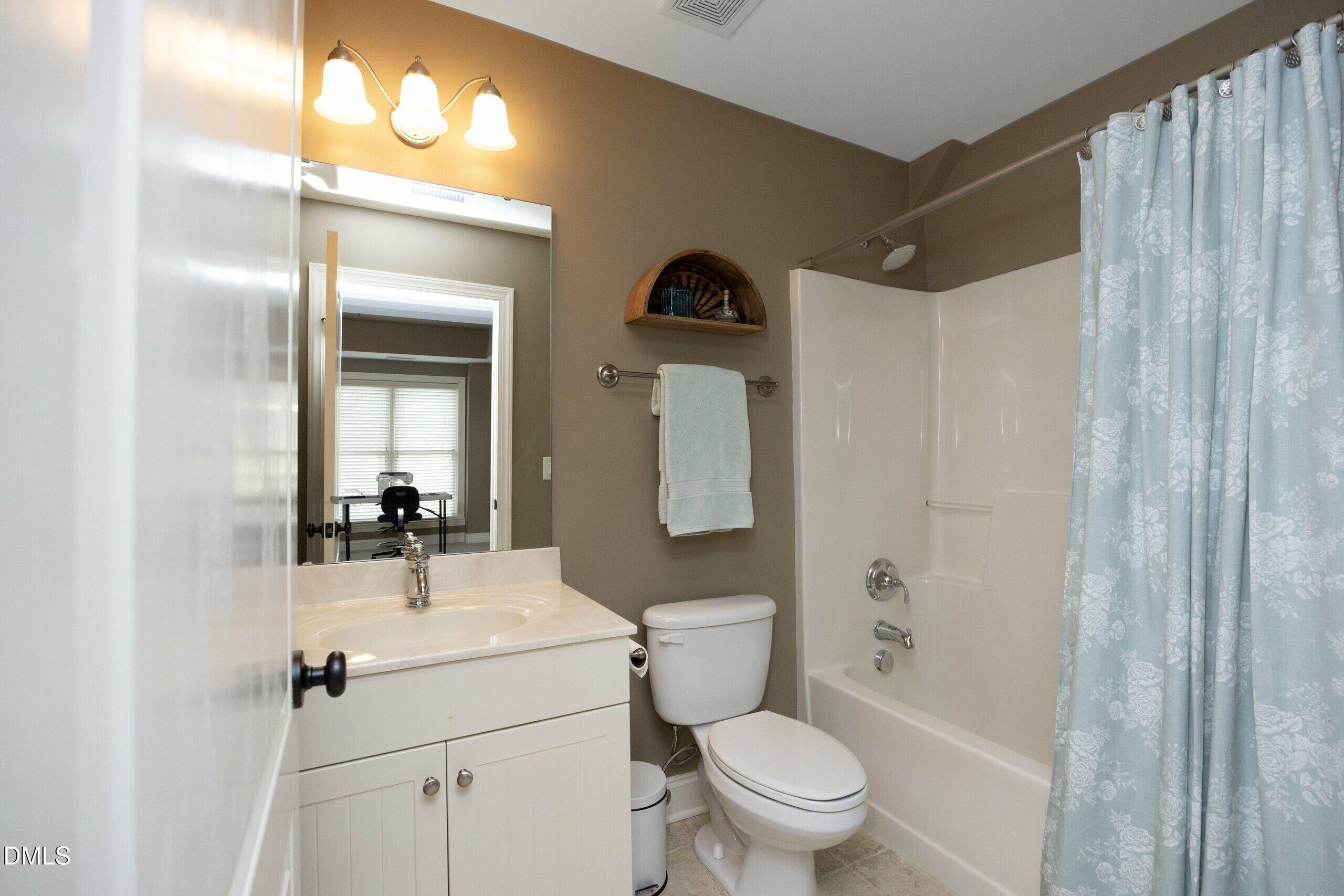 2705 Peachleaf Street Raleigh, NC 27614 - Photo 40 of 52 66FlexRoomBath