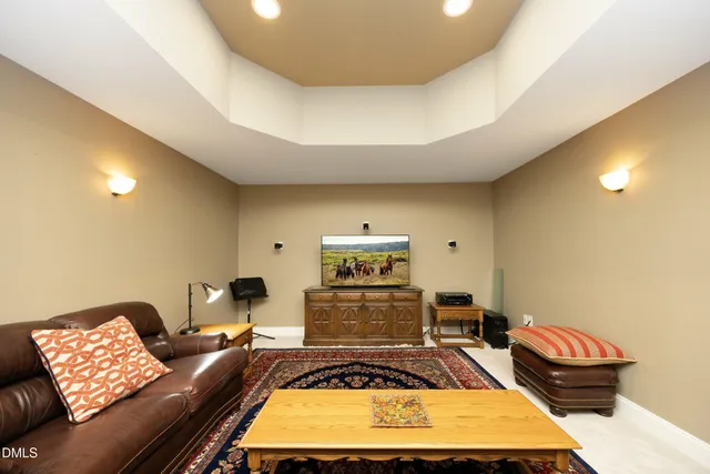 $989,900 | 2705 Peachleaf Street, Raleigh, NC 27614