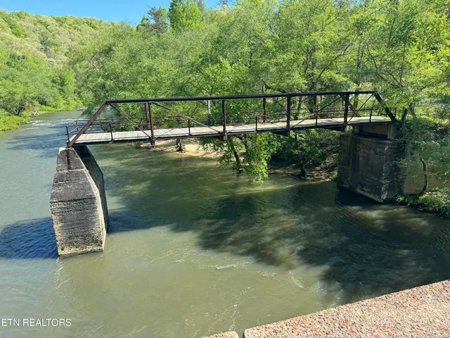 $199,000 | Honey Creek Loop Road, Allardt, TN 38504