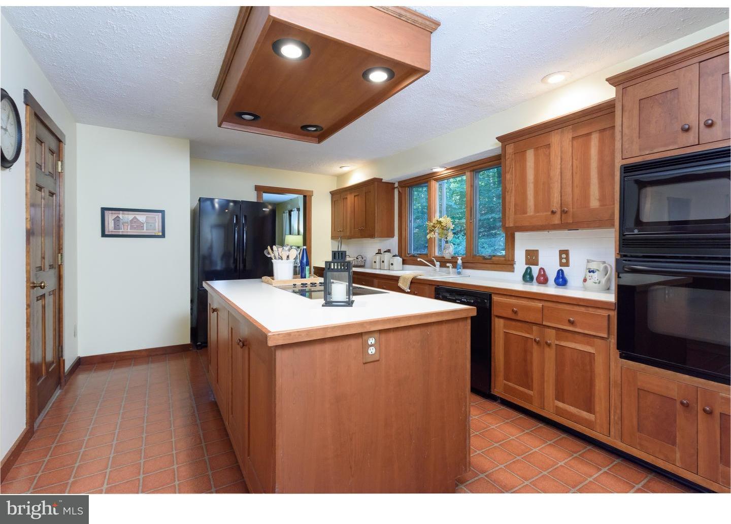 1780 Sawmill Road Spring City, PA 19475 - Photo 6 of 24 Kitchen