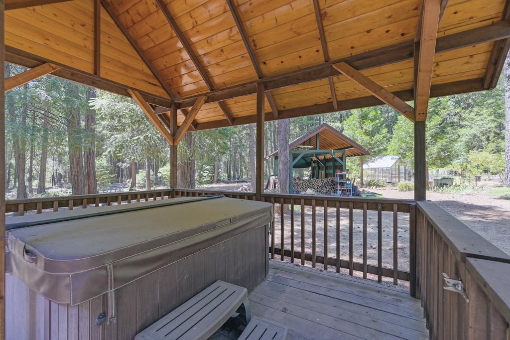 1861 Rubicon Road Georgetown, CA 95634 - Photo 51 of 68 a view of sitting area in the balcony