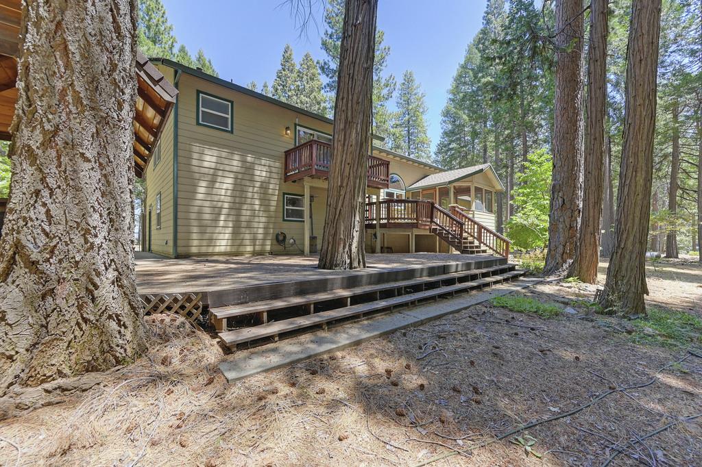 1861 Rubicon Road Georgetown, CA 95634 - Photo 55 of 68 a view of a house with backyard and wooden fence