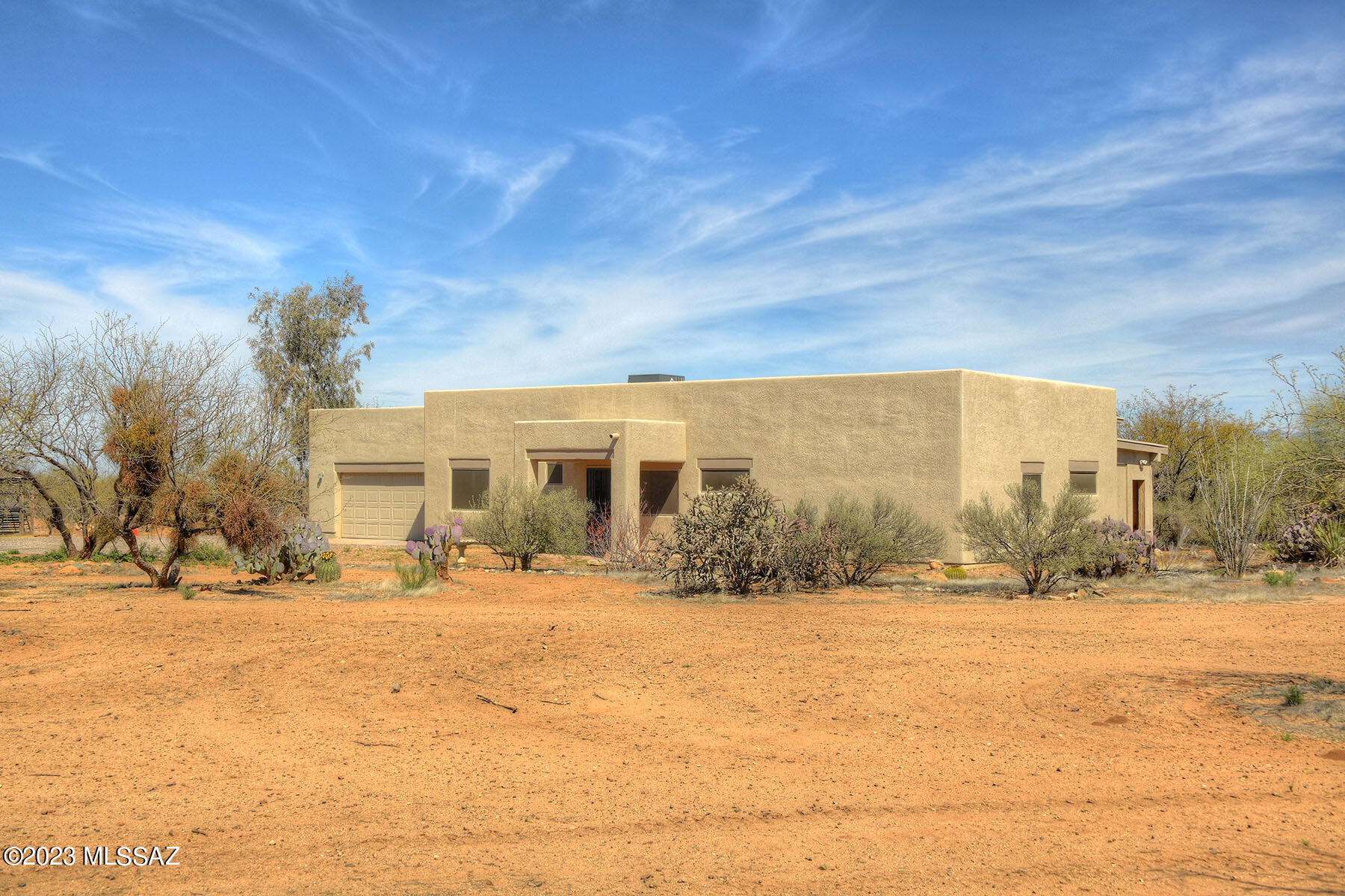 1850 West Thunder Road Vail, AZ 85641 - Photo 1 of 46 Gallery Image 1