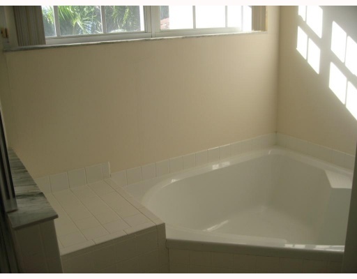 10573 Lake Jasmine Drive Boca Raton, FL 33498 - Photo 6 of 8 Additional Photo