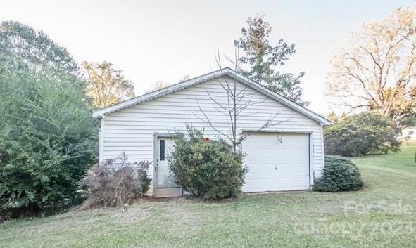 610 Jackson Road Salisbury, NC 28146 - Photo 2 of 6 a view of a house with a yard and plants