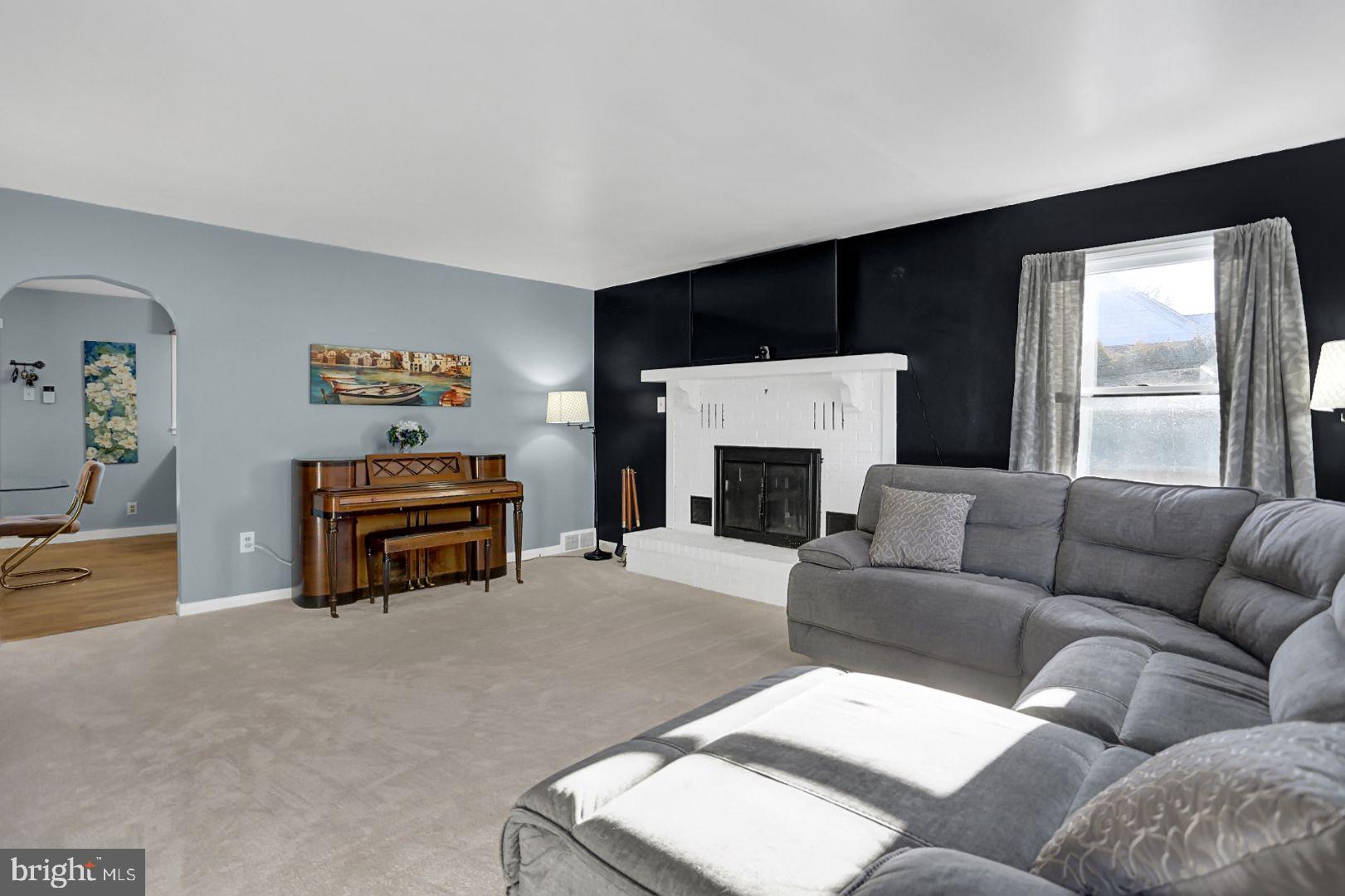 3003 Shillington Road Reading, PA 19608 - Photo 6 of 25 Gallery Image 6