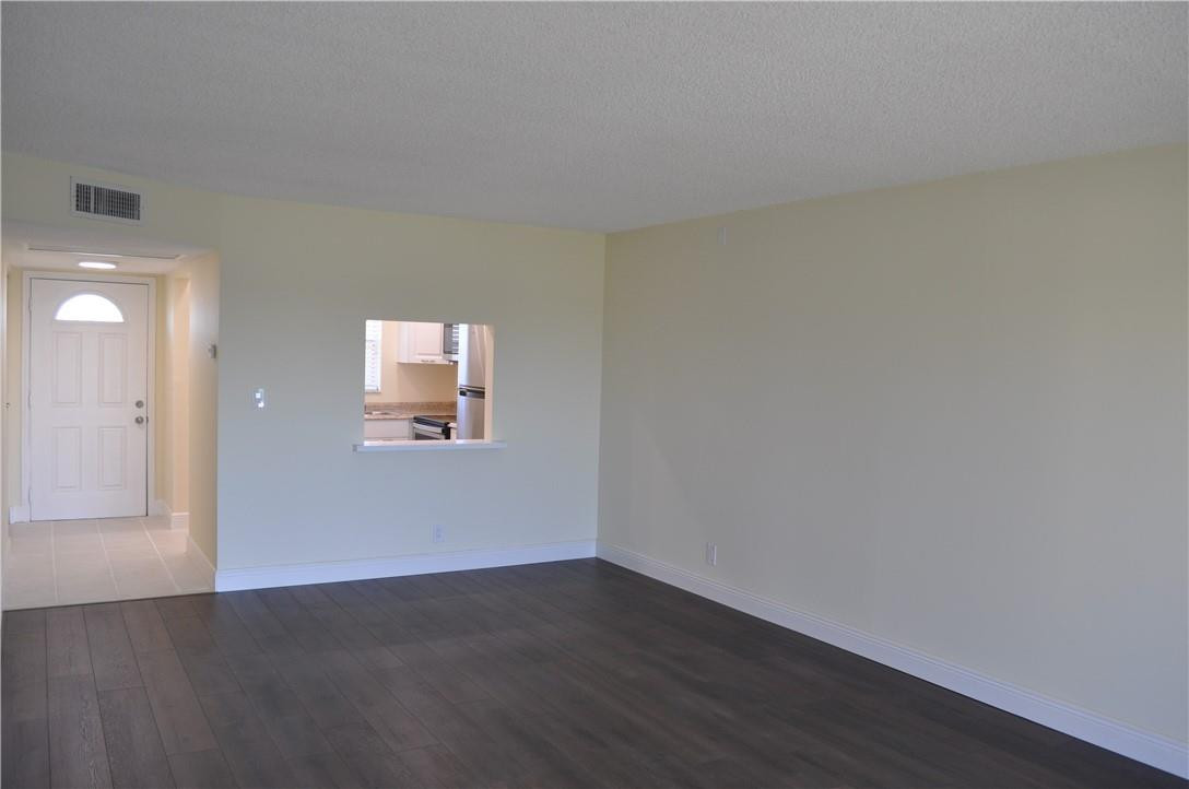 9355 Southwest 8th Street, Unit 302 Boca Raton, FL 33428 - Photo 8 of 21 Photo 8