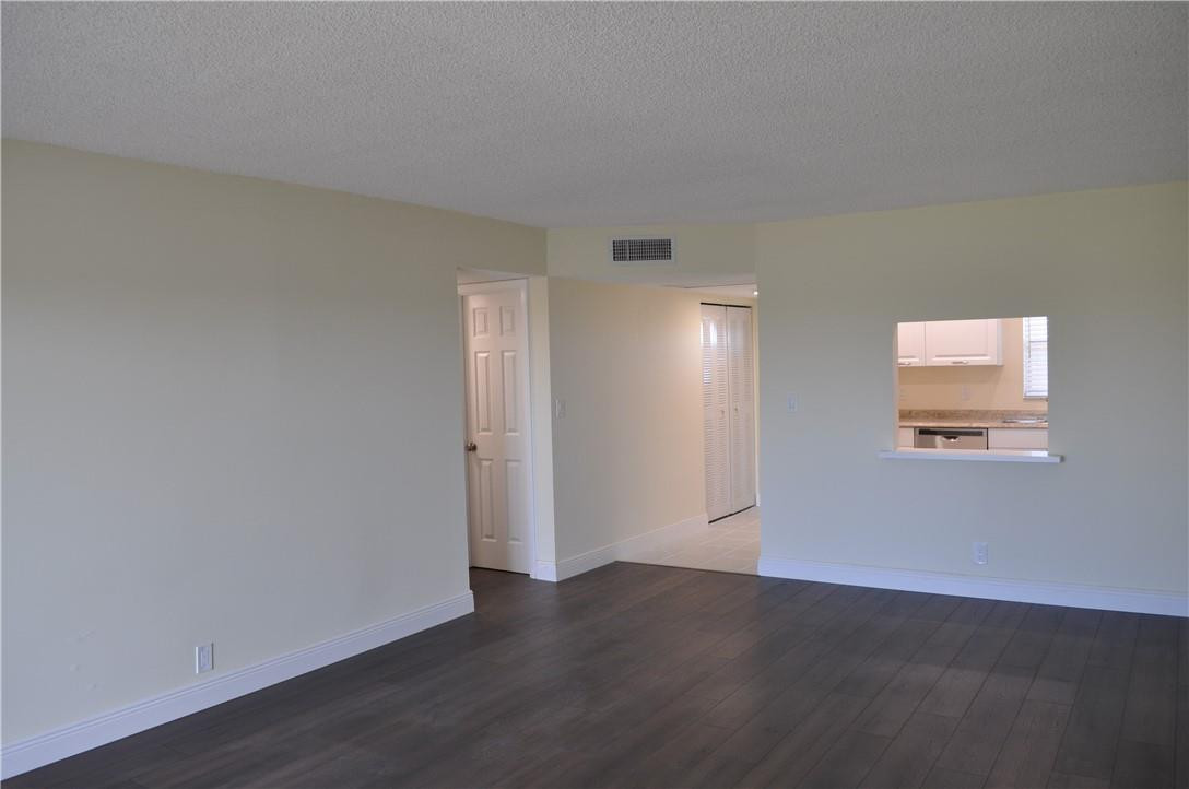 9355 Southwest 8th Street, Unit 302 Boca Raton, FL 33428 - Photo 9 of 21 Photo 9
