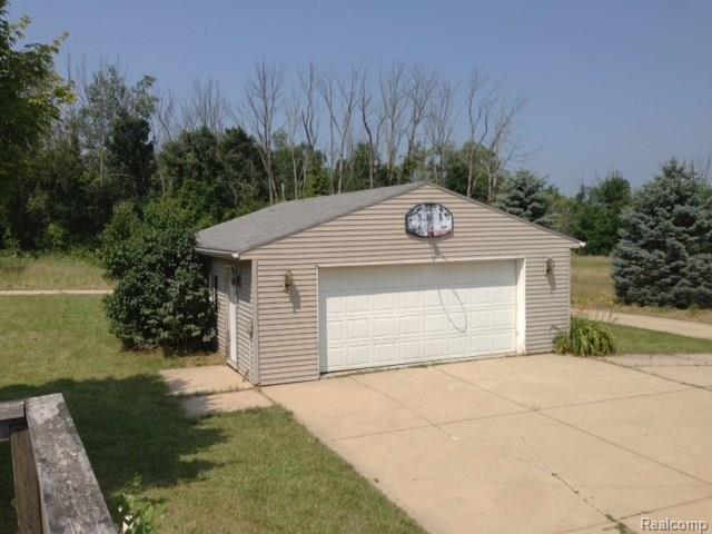 10562 Godfrey Road Morrice, MI 48857 - Photo 4 of 22 detached garage