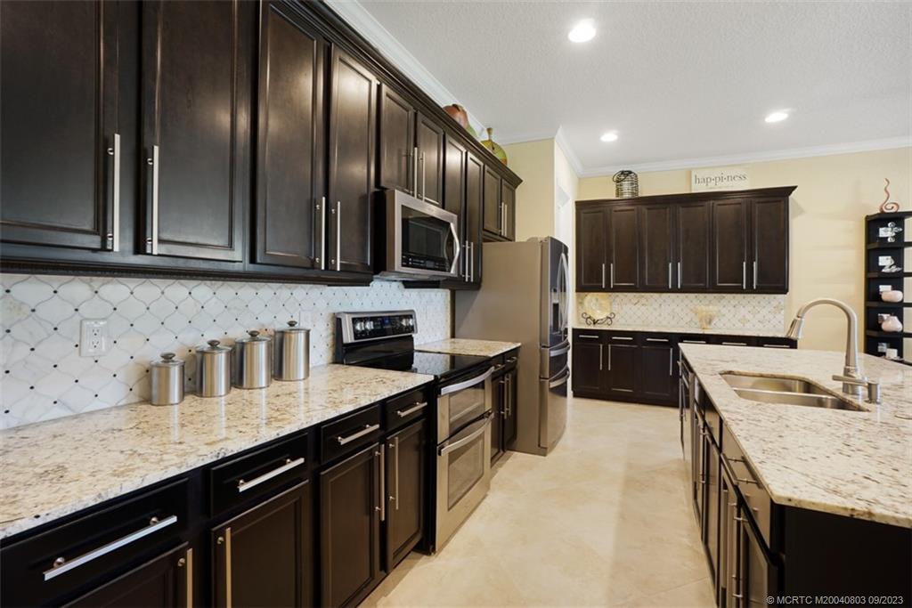 8265 Southwest Marin Drive Stuart, FL 34997 - Photo 14 of 40 Gallery Image 14