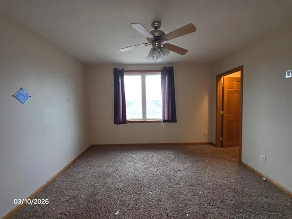 $147,500 | 704 Carver Street North, Winthrop, MN 55396