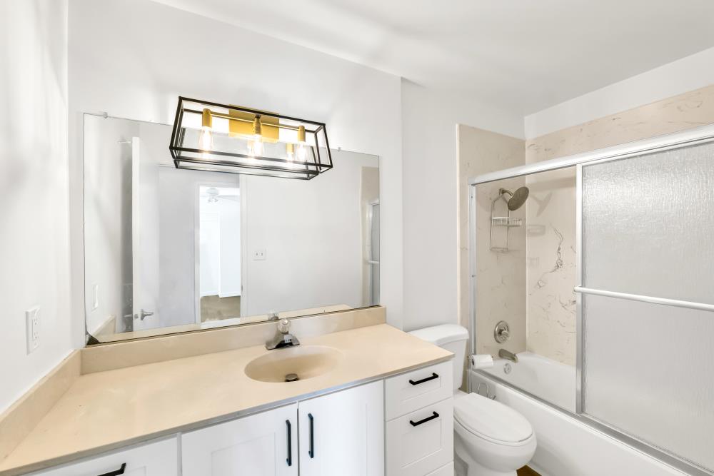 4848 El Cemonte Avenue, Unit 5 Davis, CA 95618 - Photo 15 of 35
