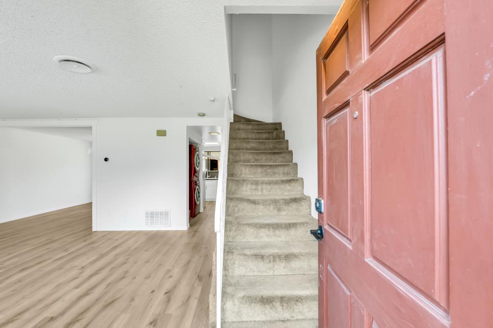 4848 El Cemonte Avenue, Unit 5 Davis, CA 95618 - Photo 2 of 35