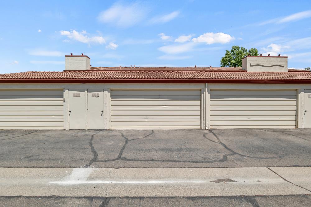 4848 El Cemonte Avenue, Unit 5 Davis, CA 95618 - Photo 26 of 35