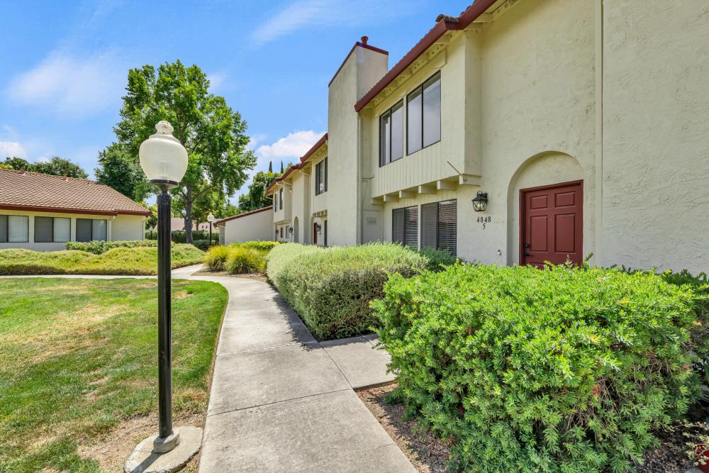 4848 El Cemonte Avenue, Unit 5 Davis, CA 95618 - Photo 29 of 35