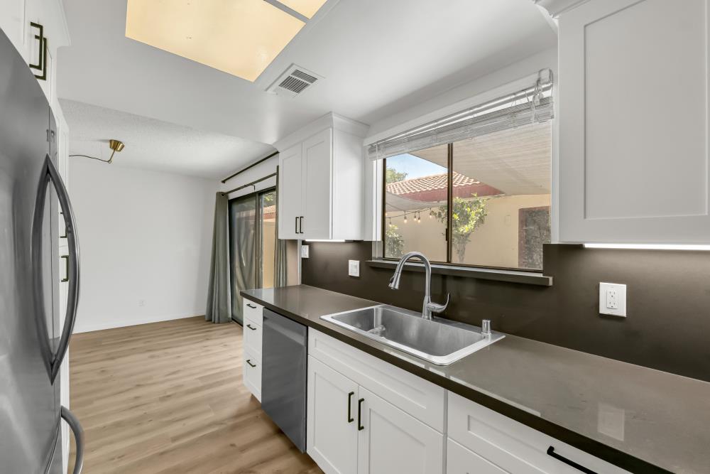 4848 El Cemonte Avenue, Unit 5 Davis, CA 95618 - Photo 7 of 35