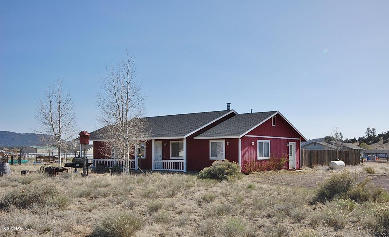 7715 Silver Saddle Road Flagstaff, AZ 86004 - Photo 1 of 23 Front