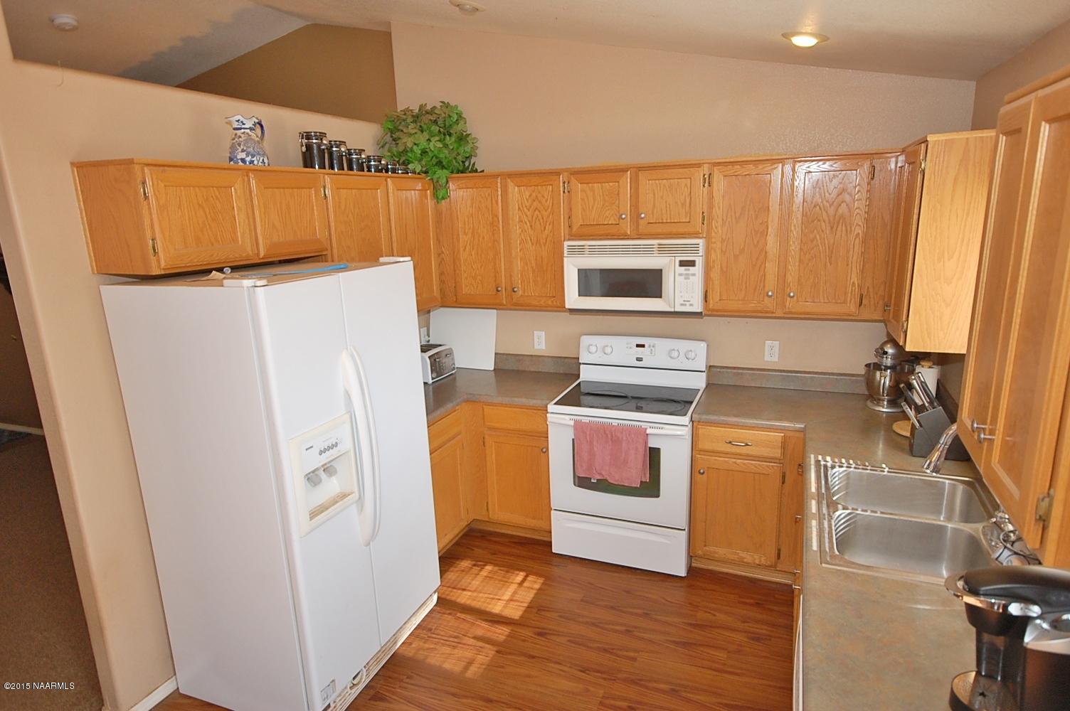 7715 Silver Saddle Road Flagstaff, AZ 86004 - Photo 11 of 23 kitchen.JPG