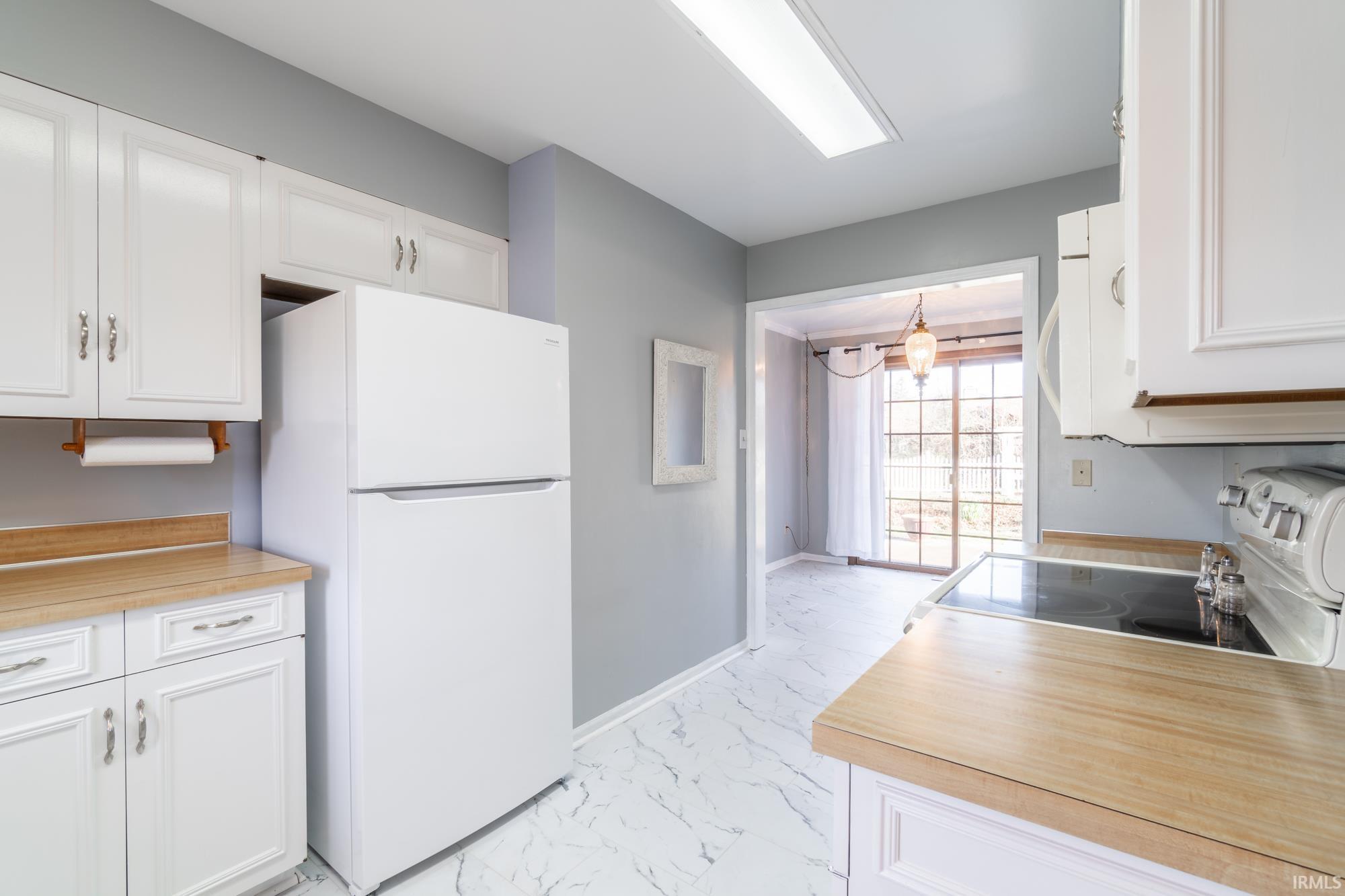 720 Snowfall Court Fort Wayne, IN 46819 - Photo 11 of 36