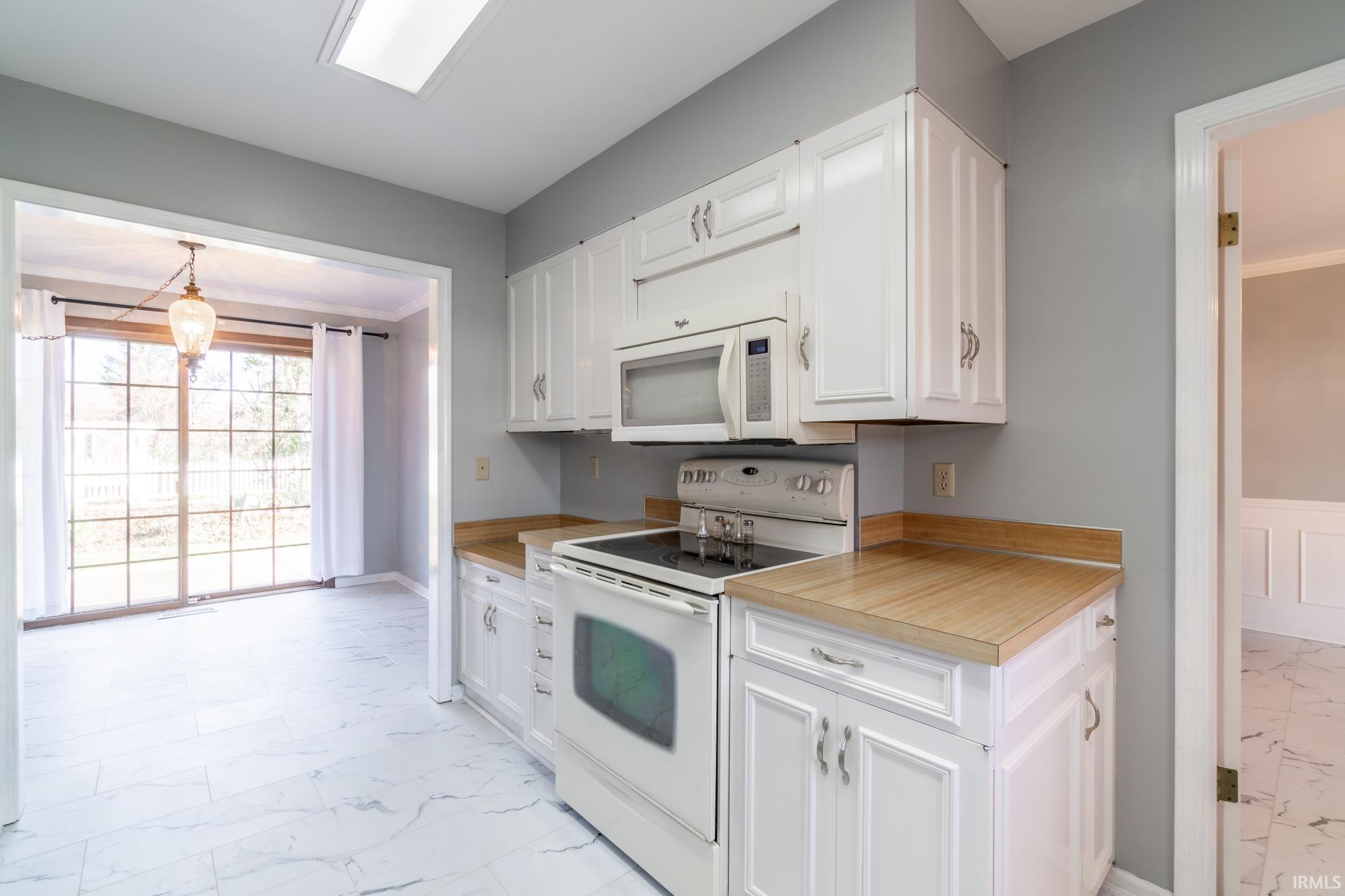 720 Snowfall Court Fort Wayne, IN 46819 - Photo 12 of 36