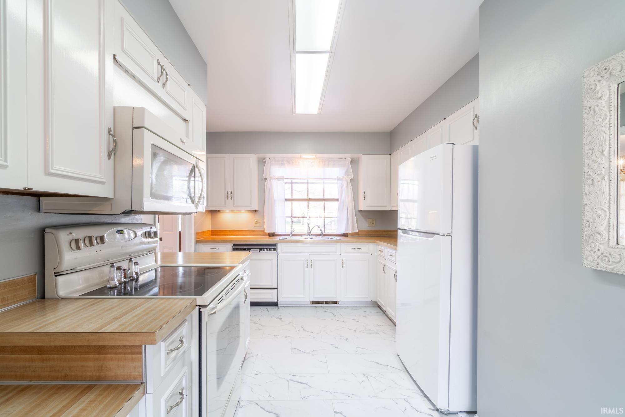 720 Snowfall Court Fort Wayne, IN 46819 - Photo 13 of 36