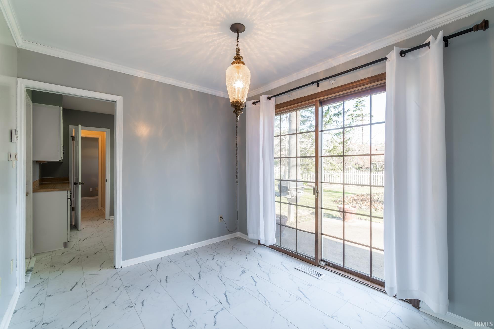 720 Snowfall Court Fort Wayne, IN 46819 - Photo 14 of 36