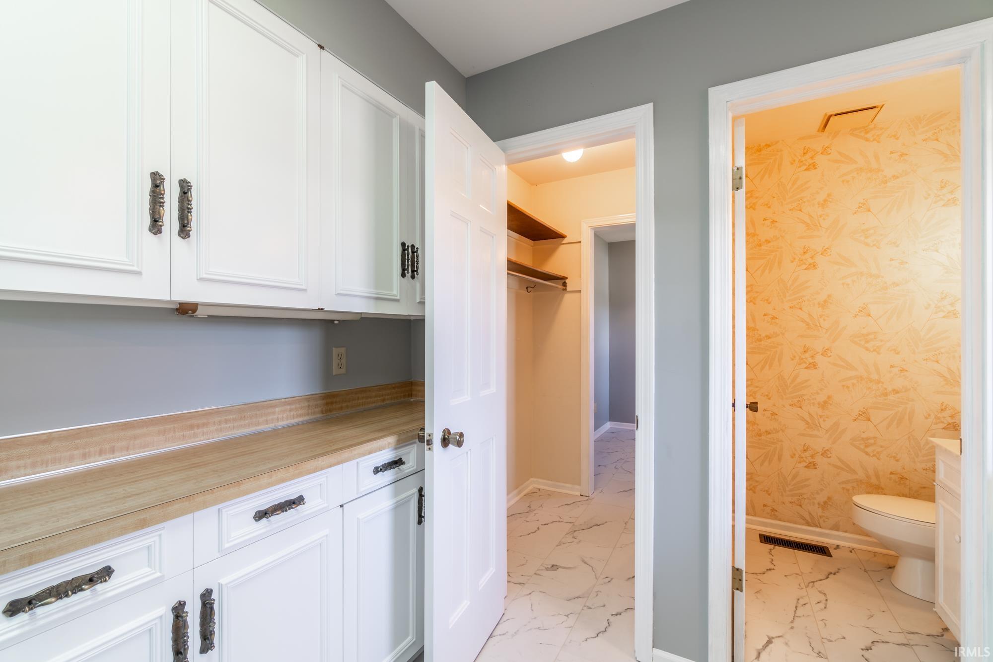 720 Snowfall Court Fort Wayne, IN 46819 - Photo 16 of 36