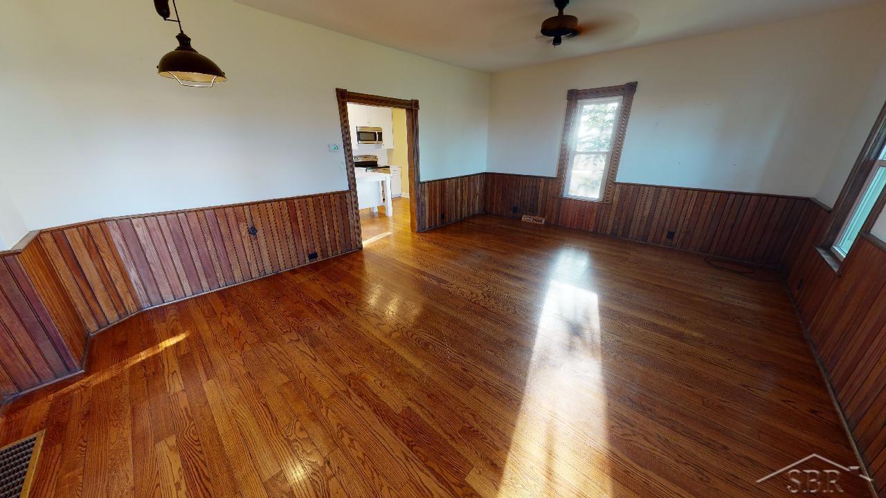 1307 East Kent Road Merrill, MI 48637 - Photo 7 of 28 Living Room