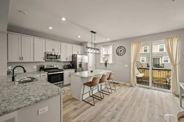 $324,900 | 799 Roselyn Drive, Victoria, MN 55386