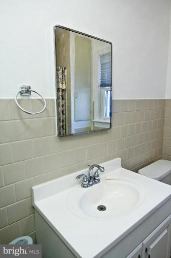 7810 Brooklyn Bridge Road Laurel, MD 20707 - Photo 18 of 20 Master Bath