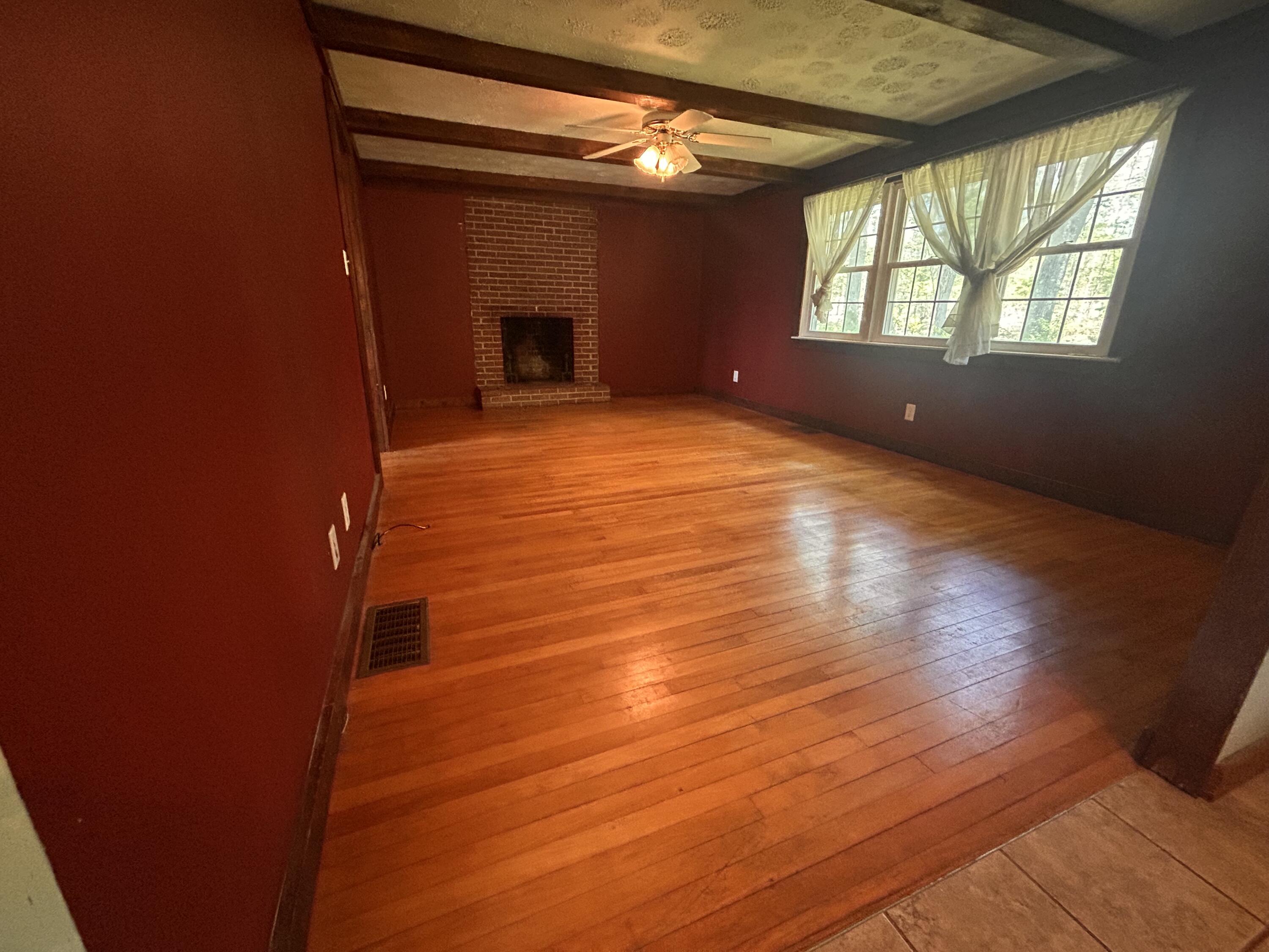 354 Brown Road Pownal, ME 04069 - Photo 9 of 35 IMG_4137